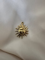 Charms soleil doré