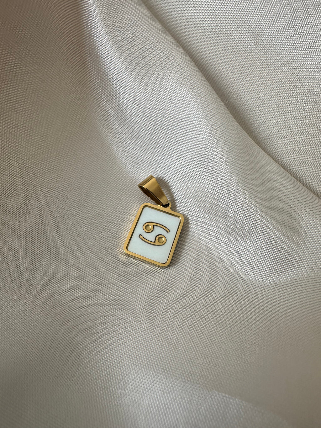 Charm astro "Cancer"