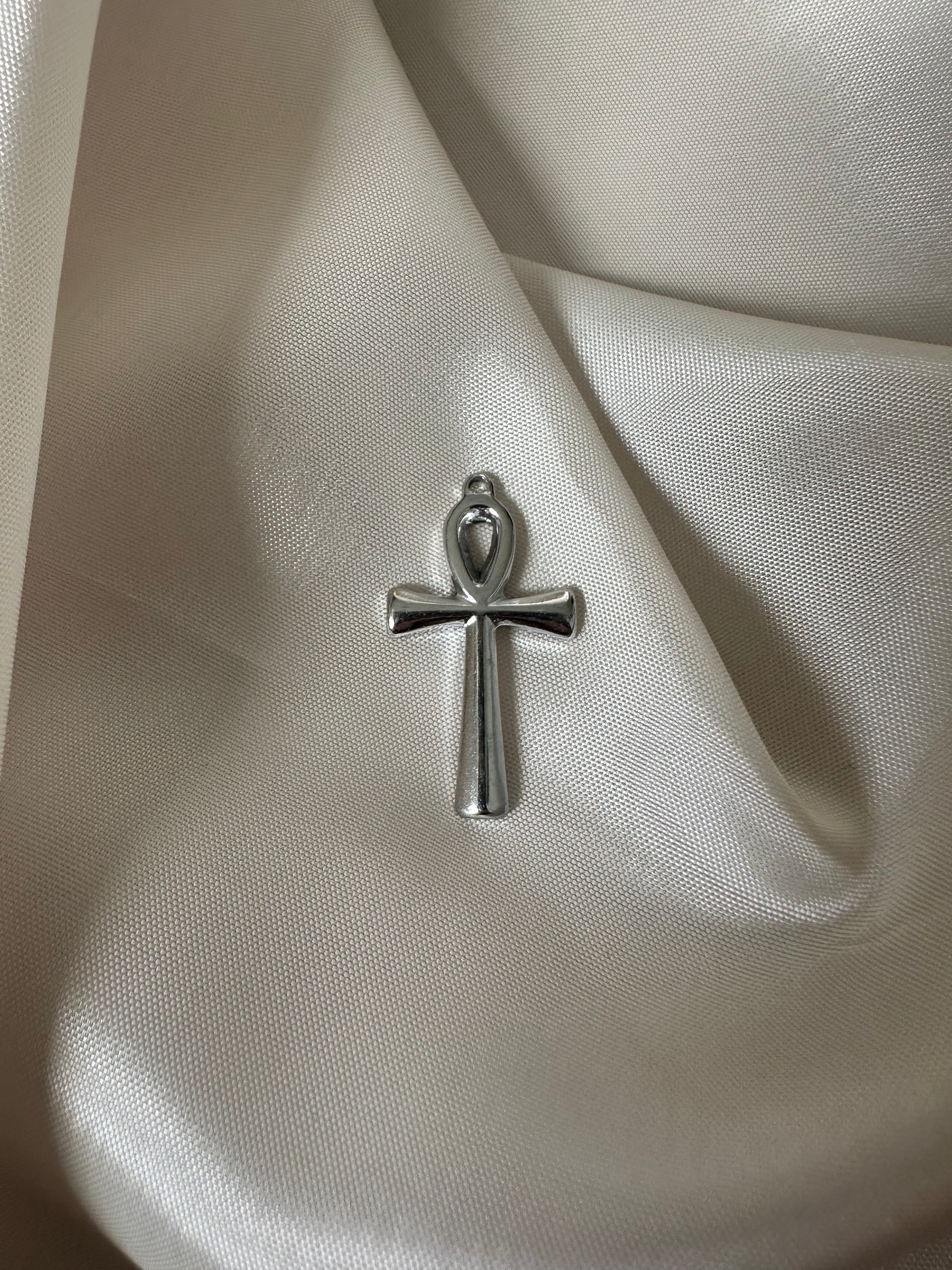 Croix Egyptienne argenté