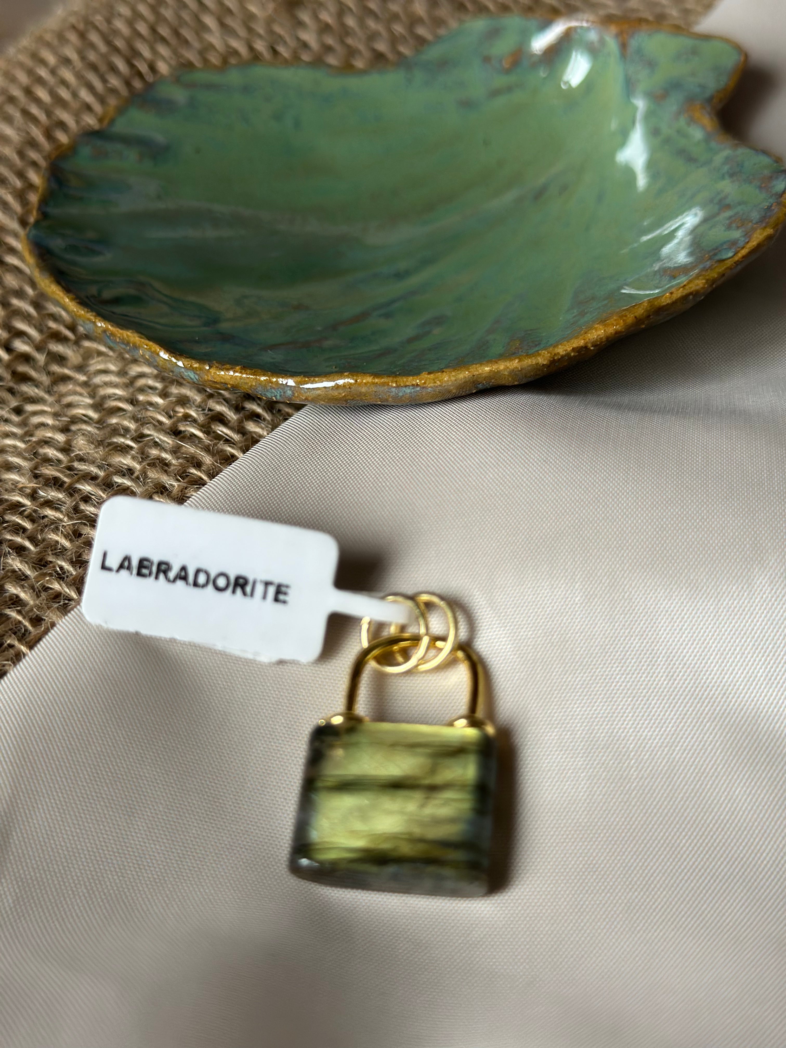 Pierre doré : Labradorite