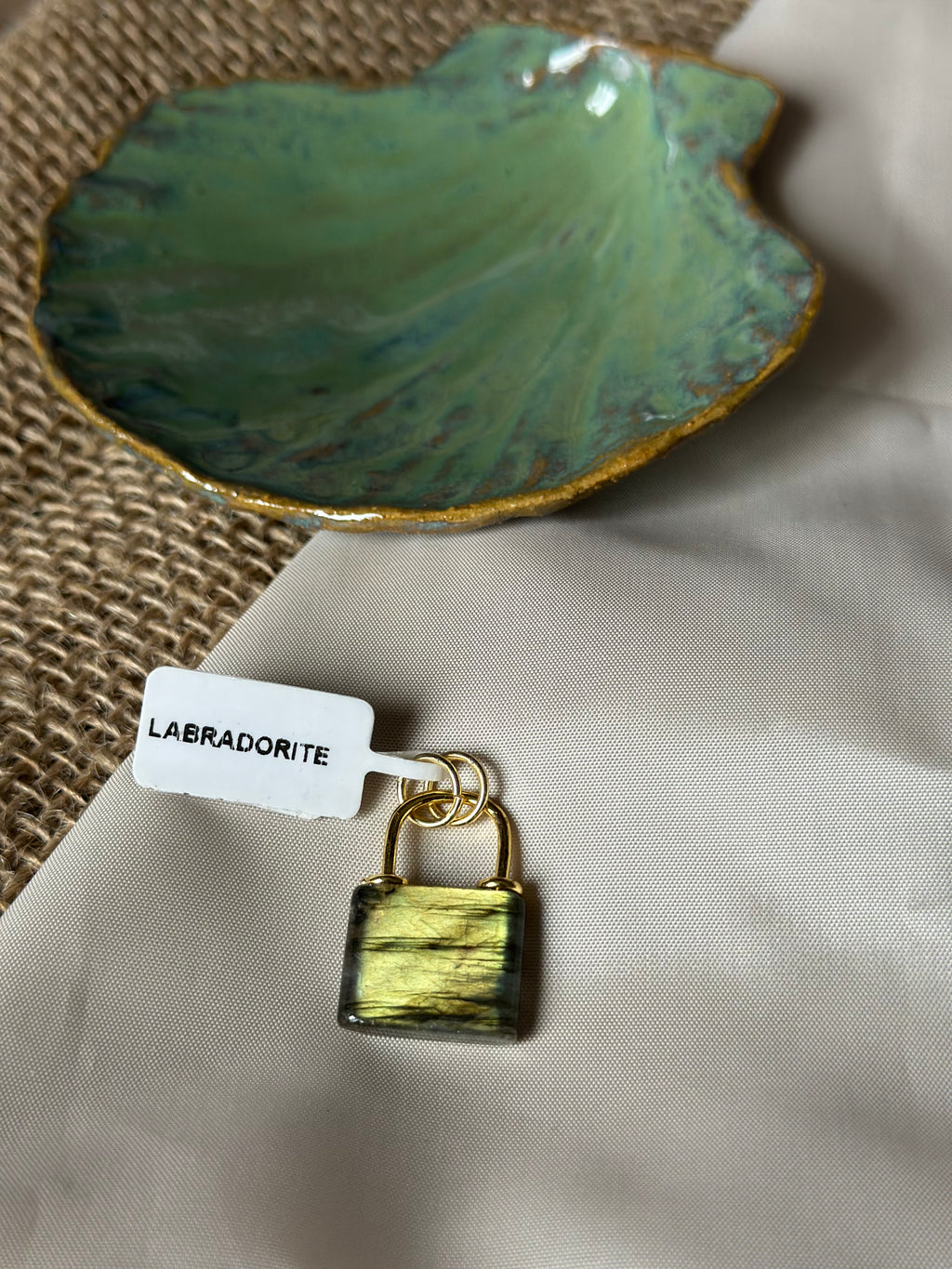 Pierre doré : Labradorite