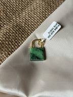 Pierre doré : rubis sur zoisite