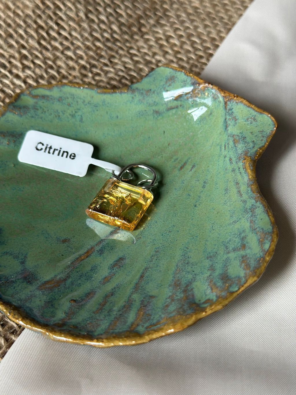 Pierre argenté : citrine