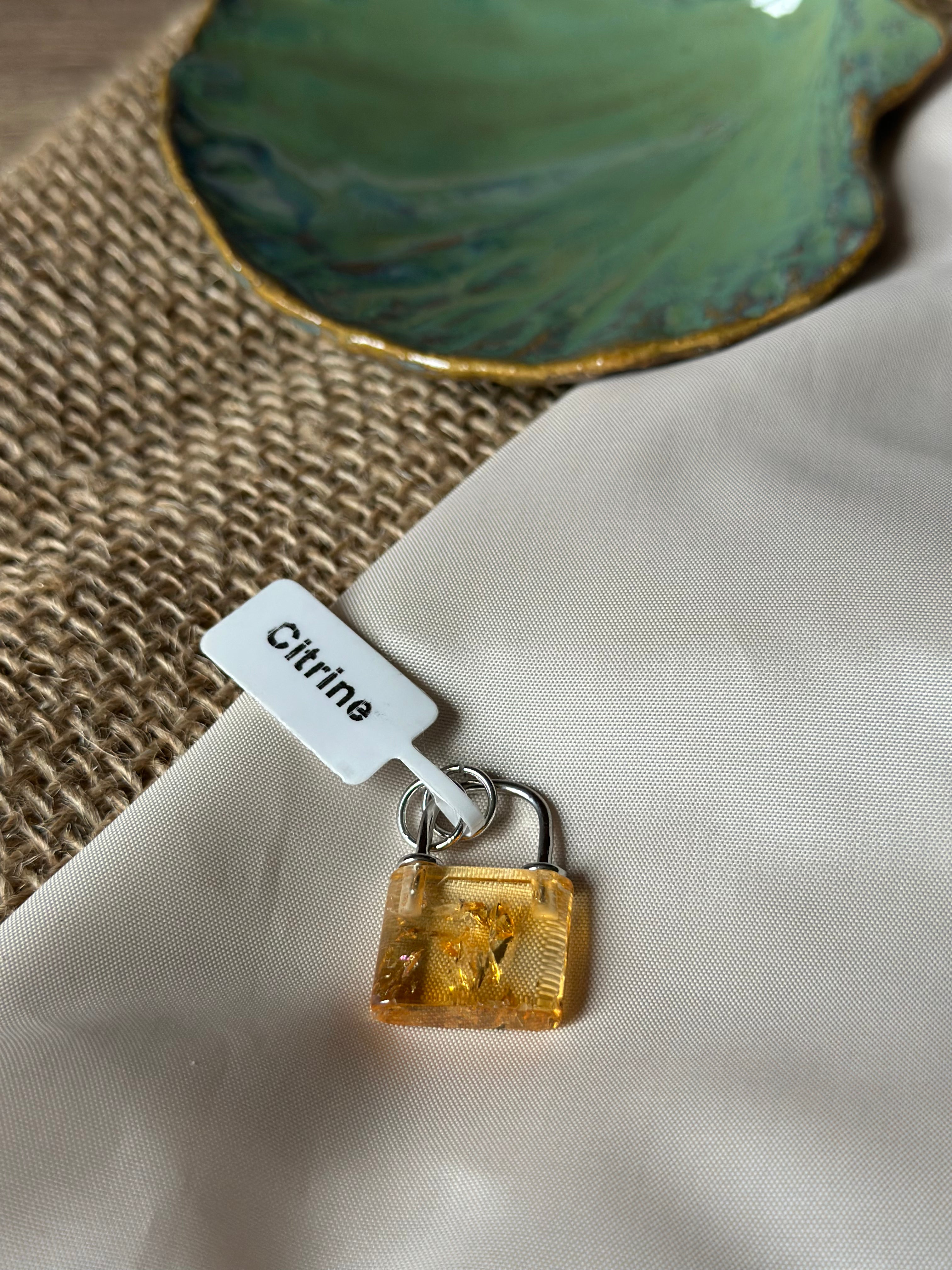 Pierre argenté : citrine