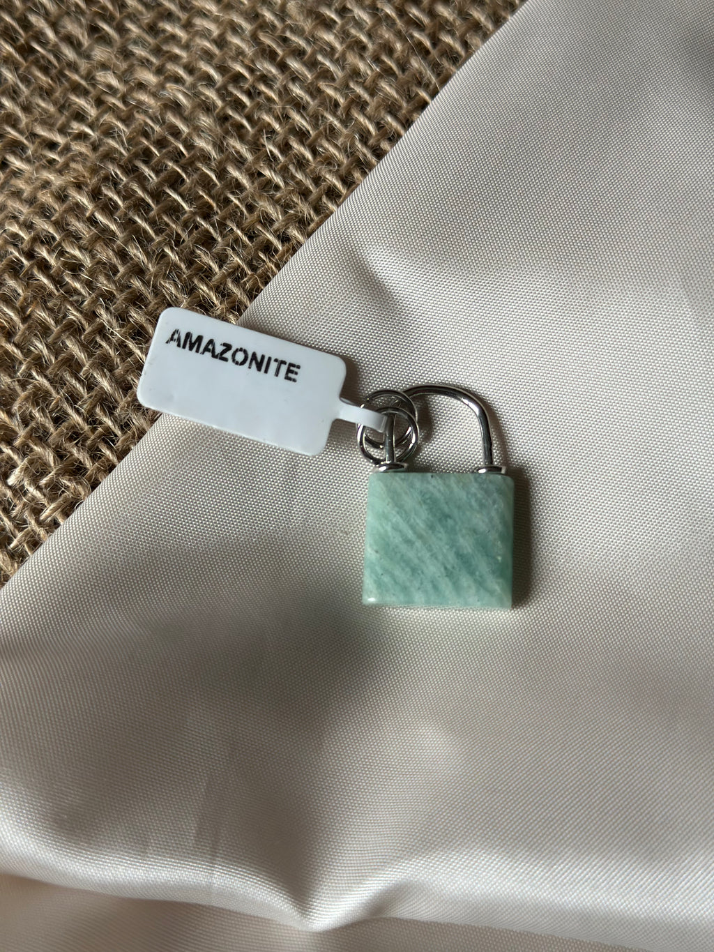 Pierre argenté : Amazonite