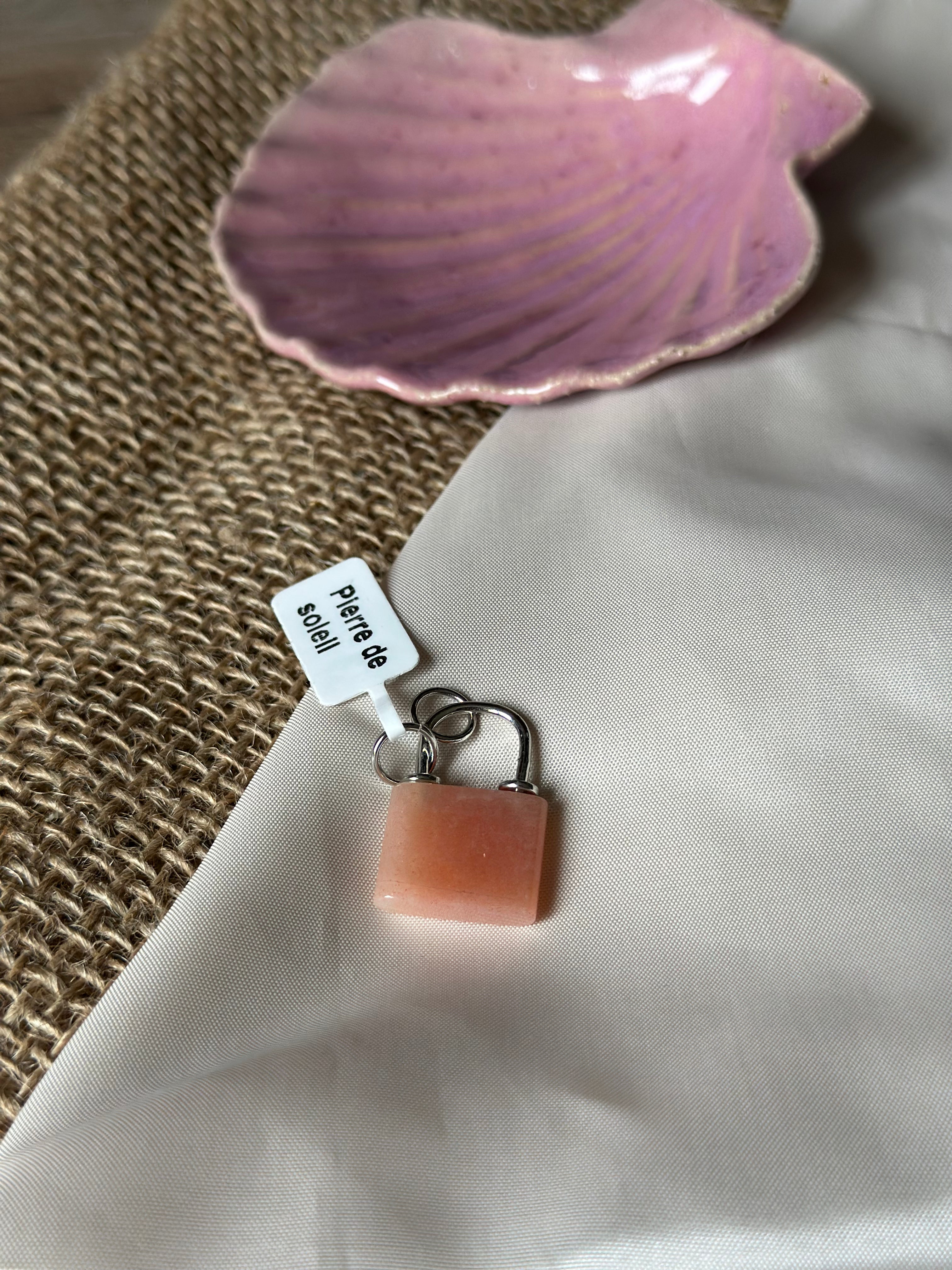 Pierre argenté : pierre de soleil