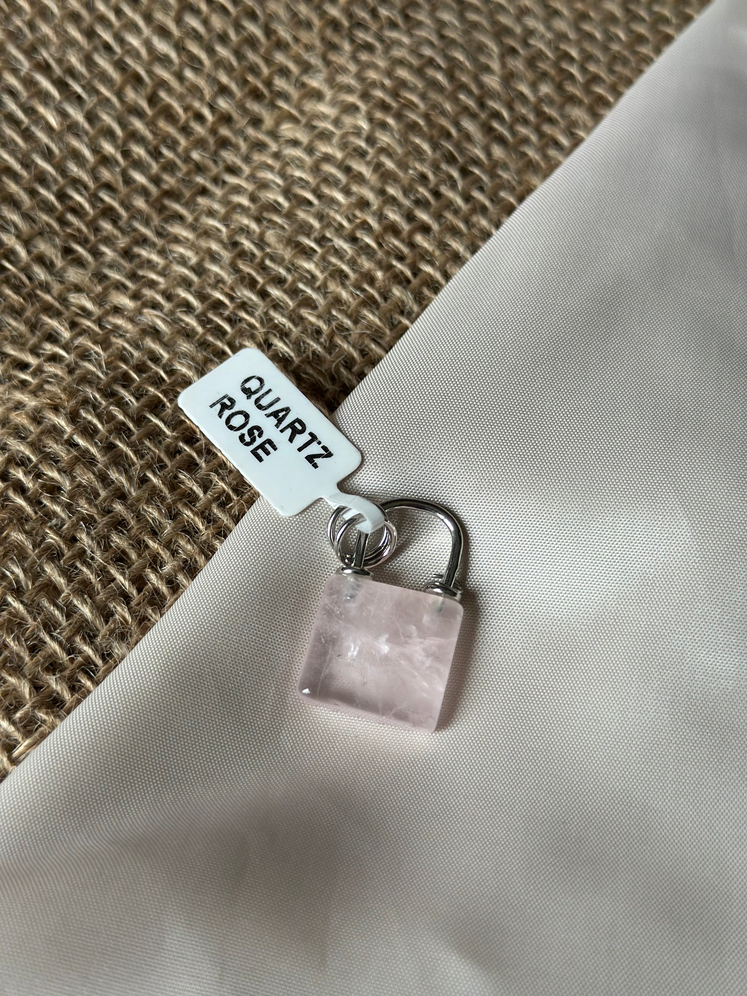 Pierre argenté : Quartz rose