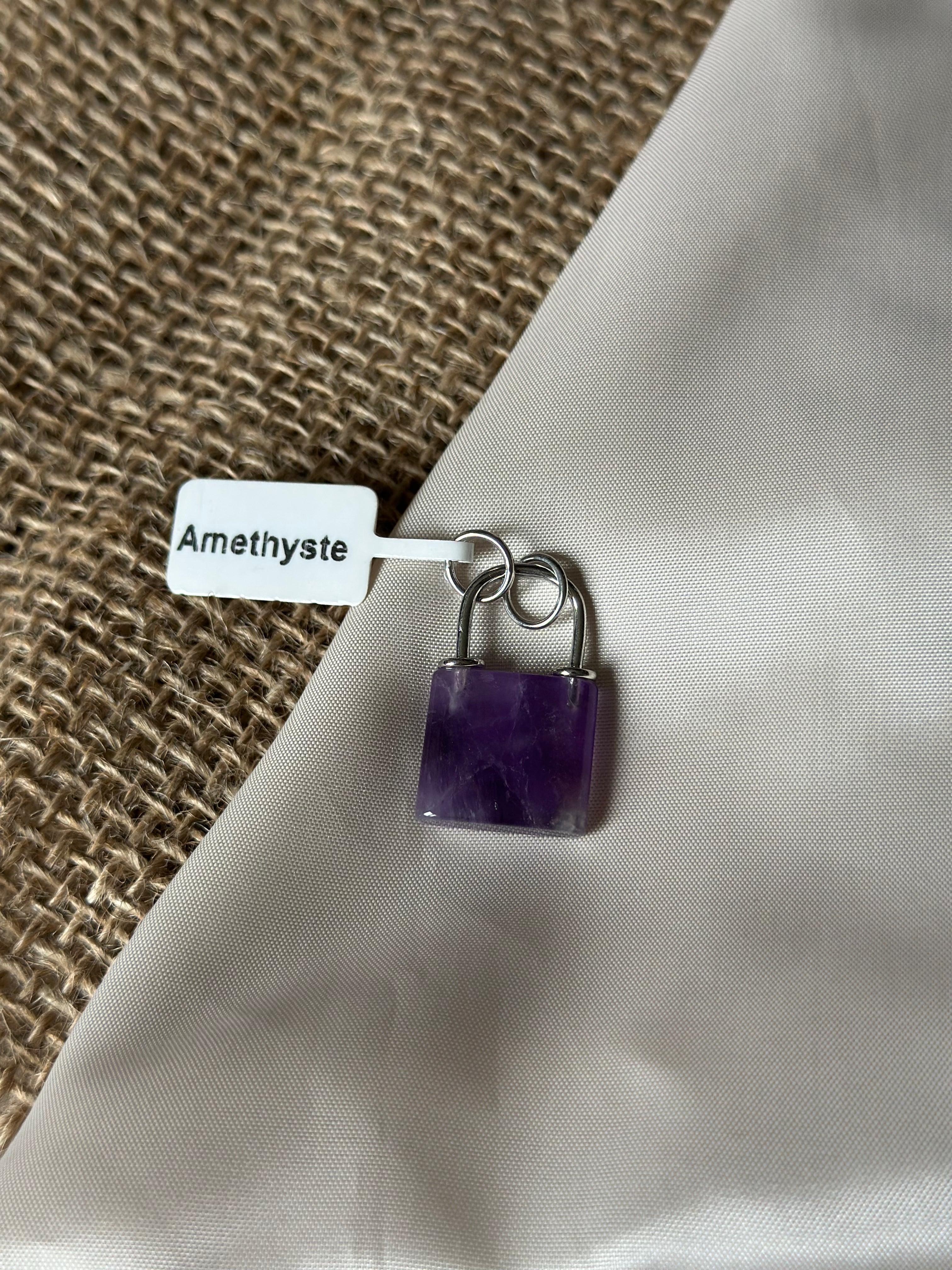 Pierre argenté : Améthyste