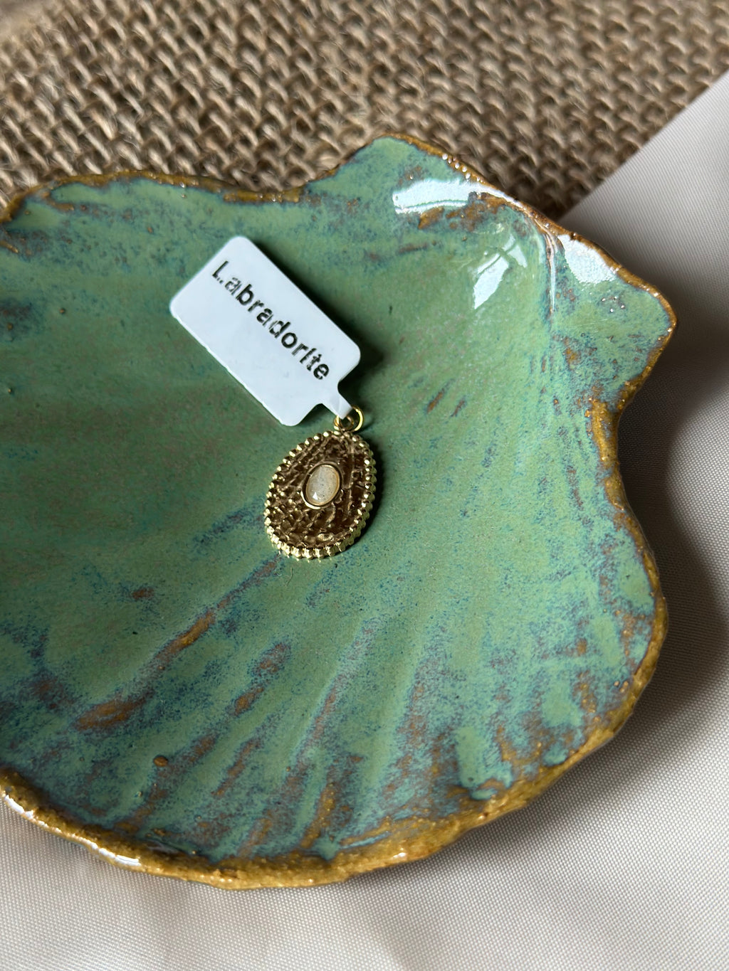 Pierre : labradorite
