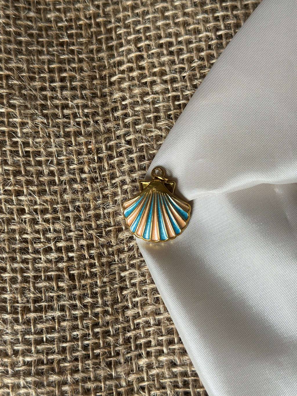 Charm coquille bleu/orange