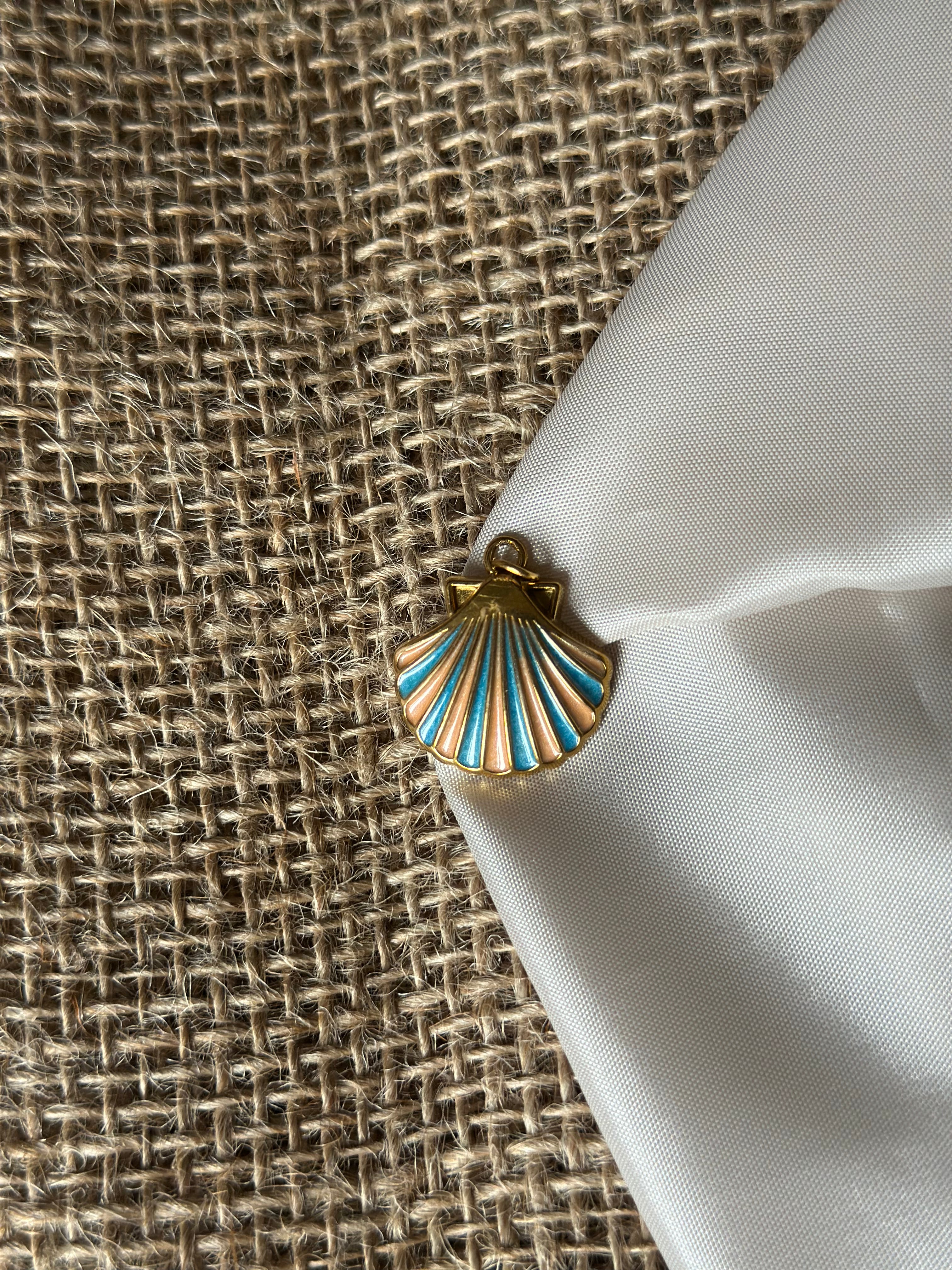 Charm coquille bleu/orange