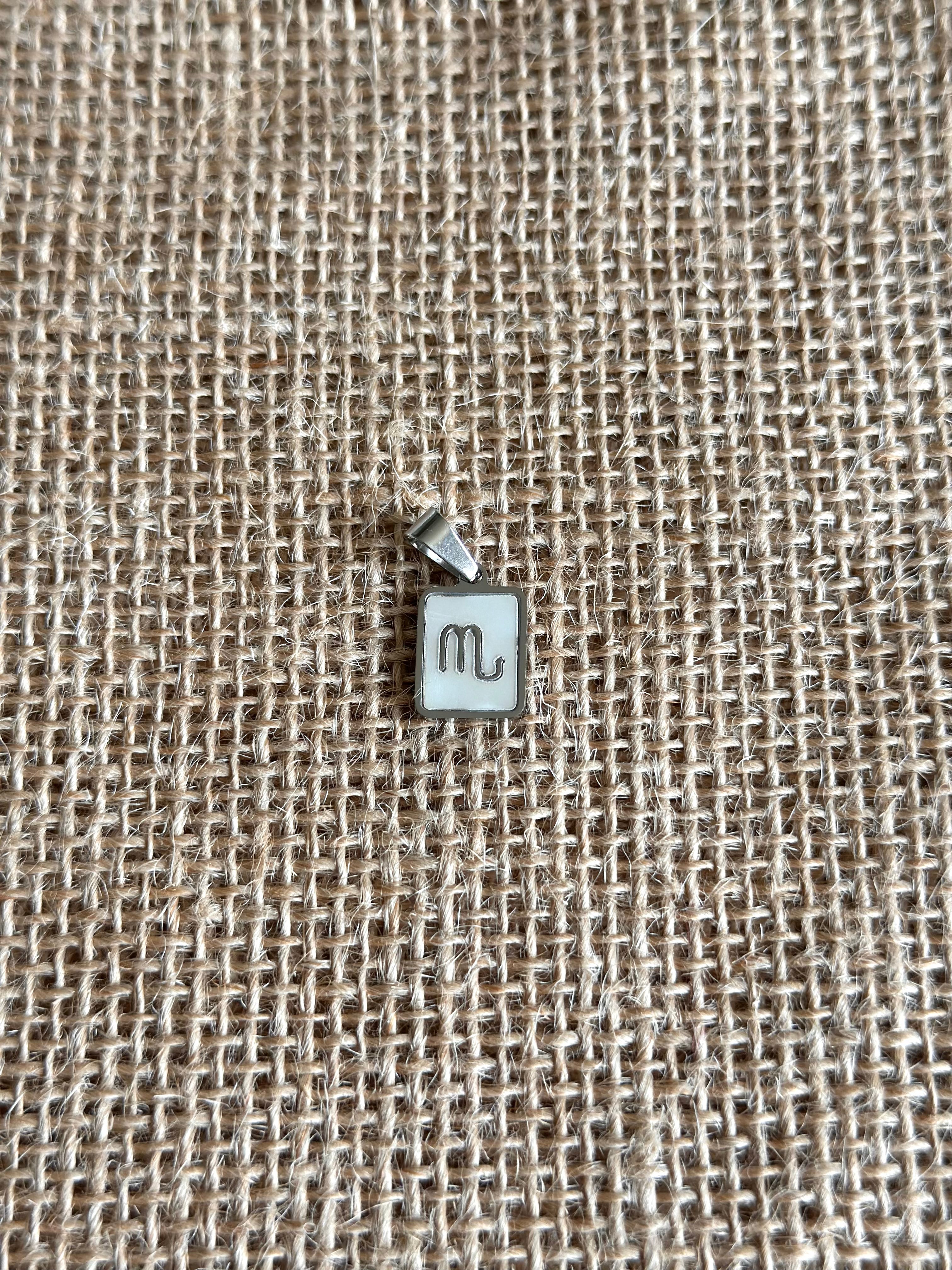 Charm astro "Scorpion" Argenté