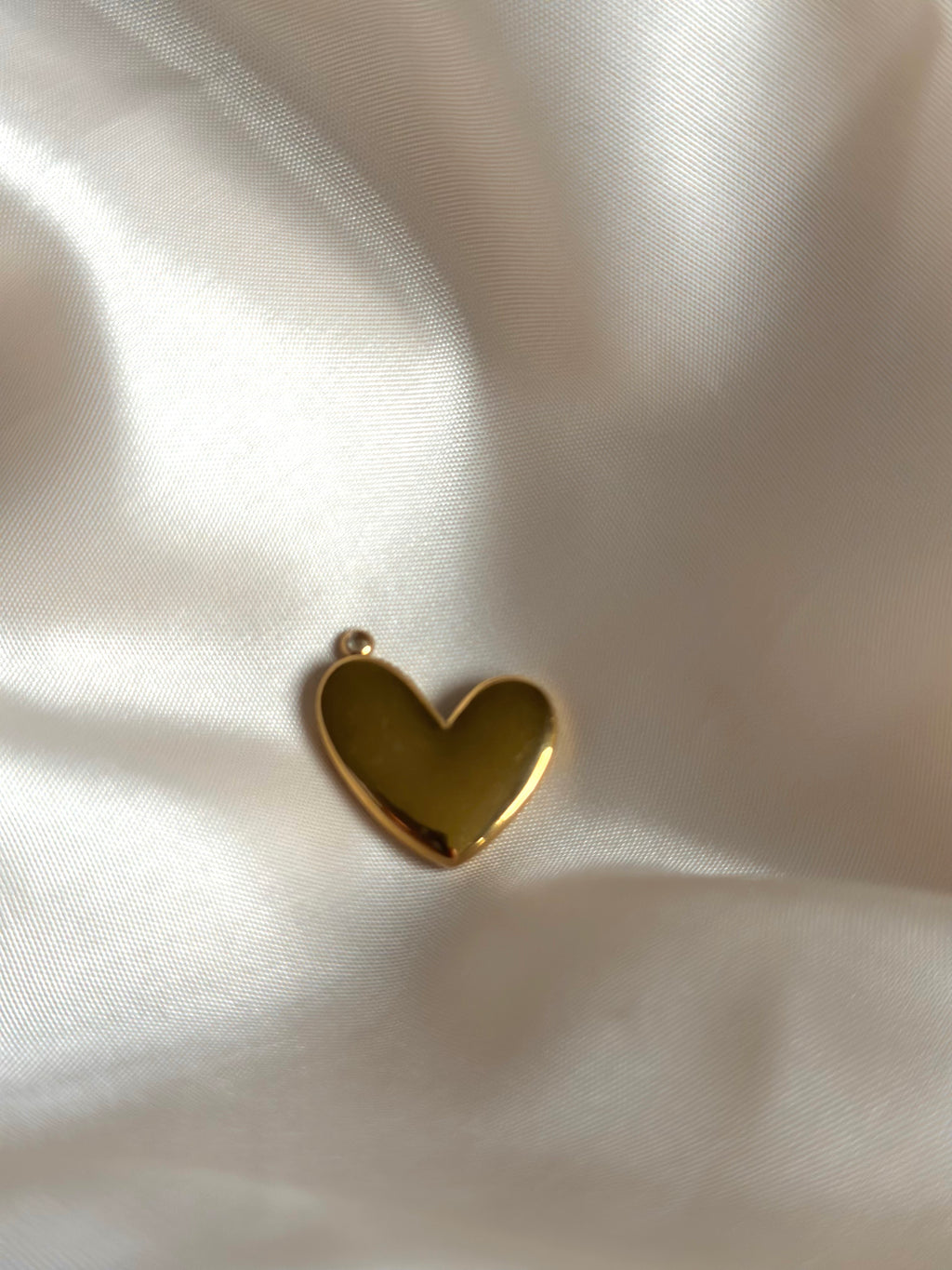Charm coeur doré nacré