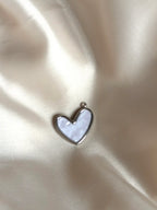 Charm coeur argenté nacré