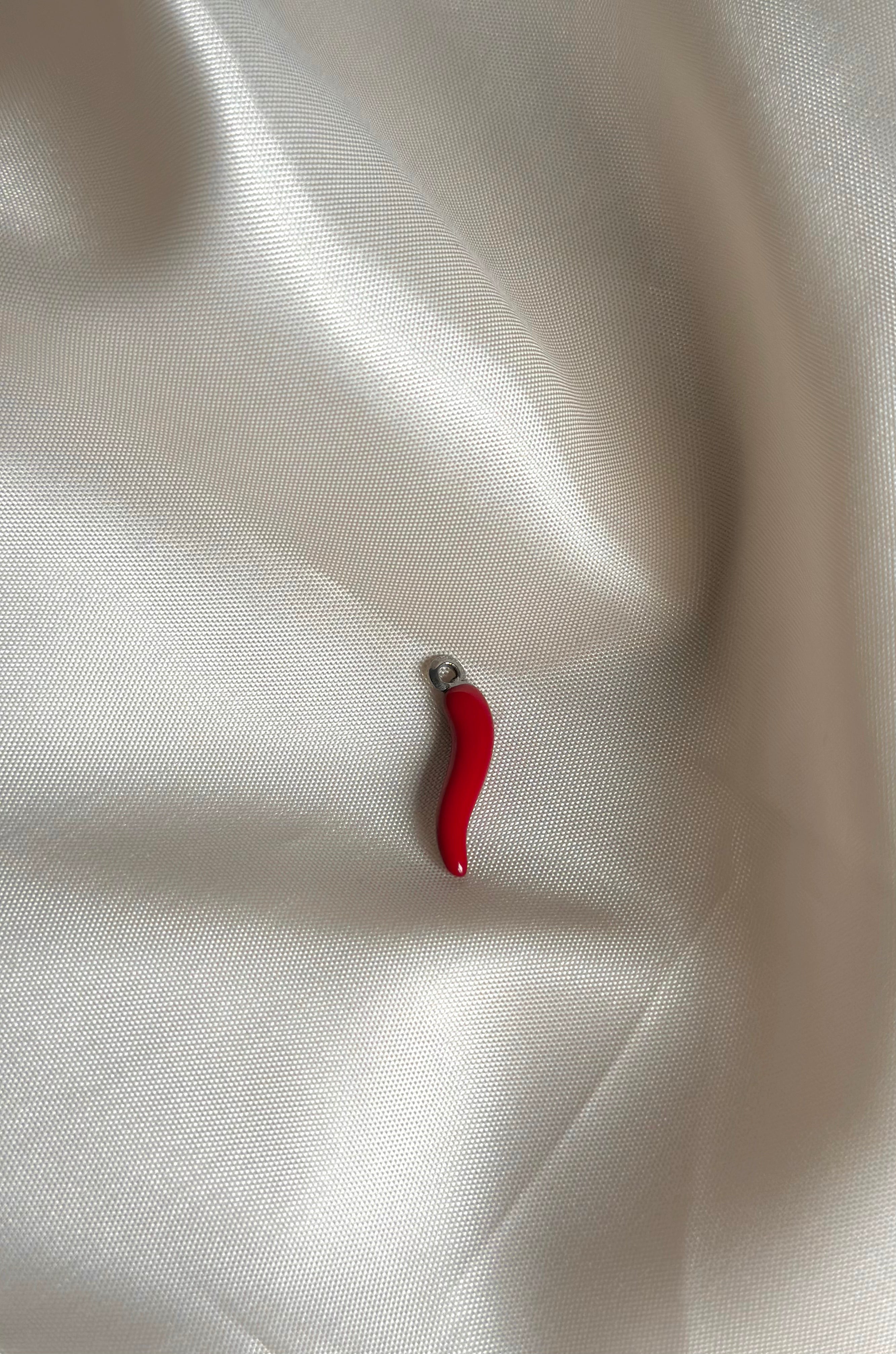 Charm piment argenté