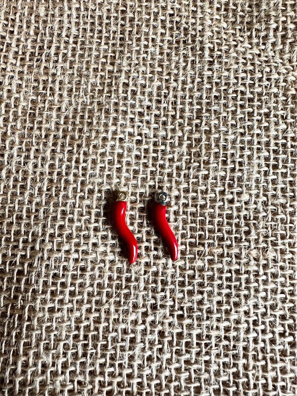 Charm piment argenté